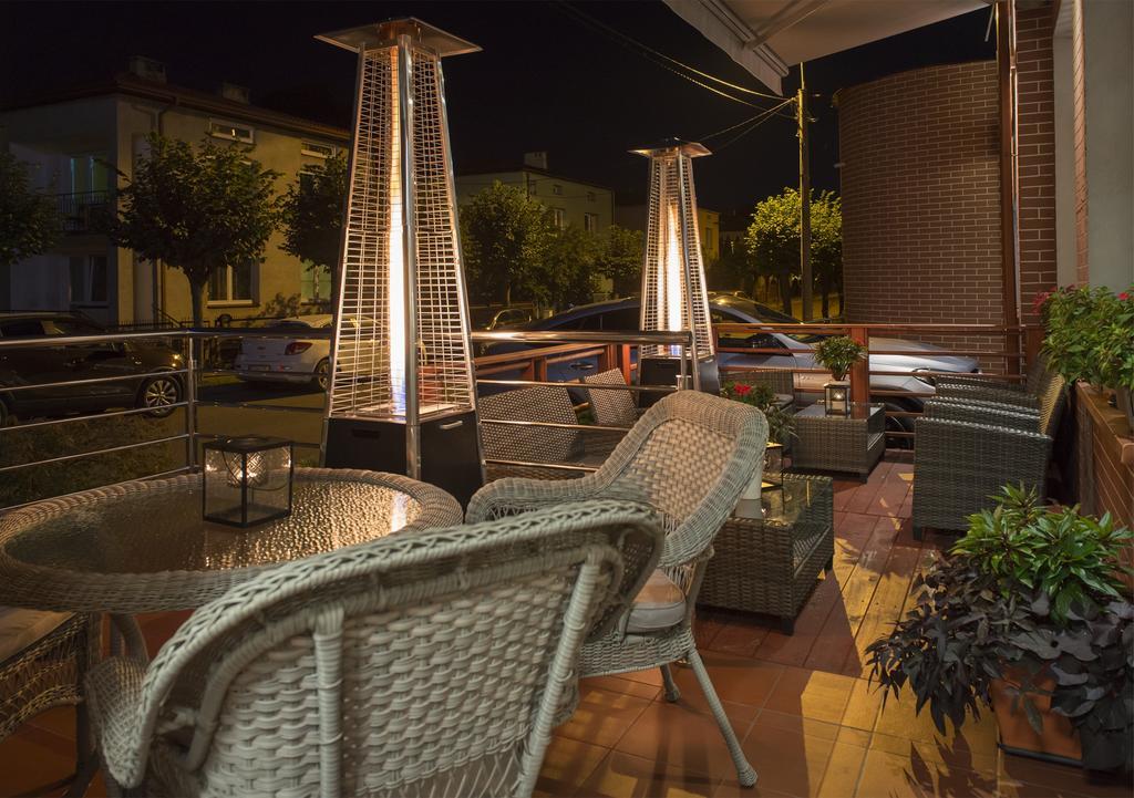 Hotel Capitol Biala Podlaska Ngoại thất bức ảnh