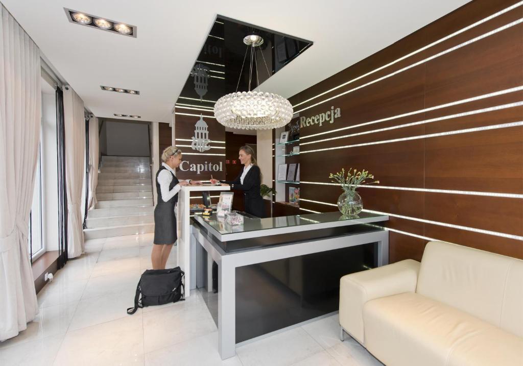 Hotel Capitol Biala Podlaska Ngoại thất bức ảnh